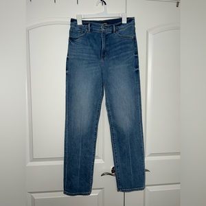 Express size 8R straight cut